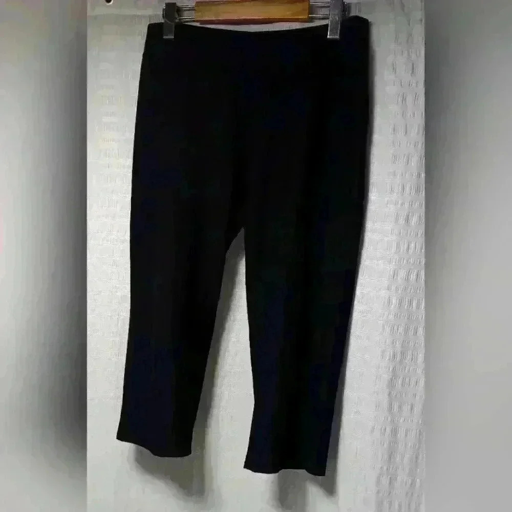Eileen Fisher Pull on Capris. Ladies size s